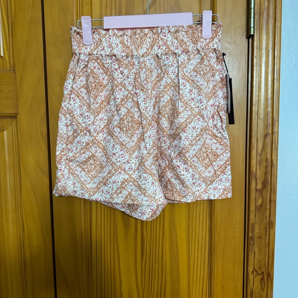 Black Tape_ High Waist Floral Women's Shorts - Orange and White